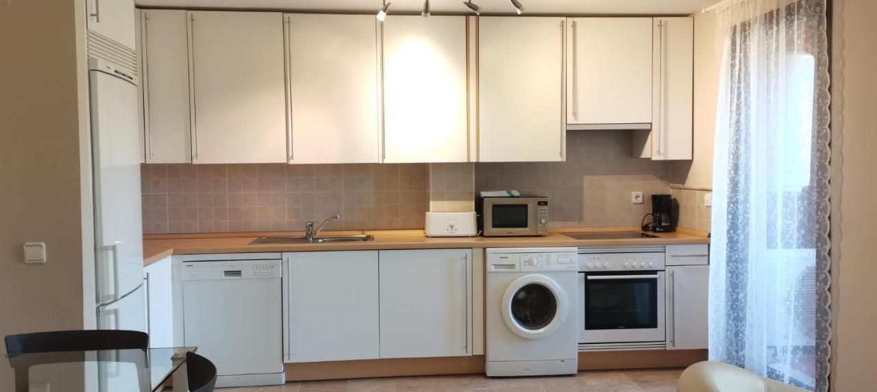 Apartamento Espacioso Muy Tranquilo Con Piscinas Y Jardines Cercano A La Playa Estepona Ngoại thất bức ảnh