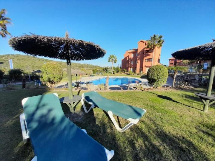 Apartamento Espacioso Muy Tranquilo Con Piscinas Y Jardines Cercano A La Playa Estepona Ngoại thất bức ảnh
